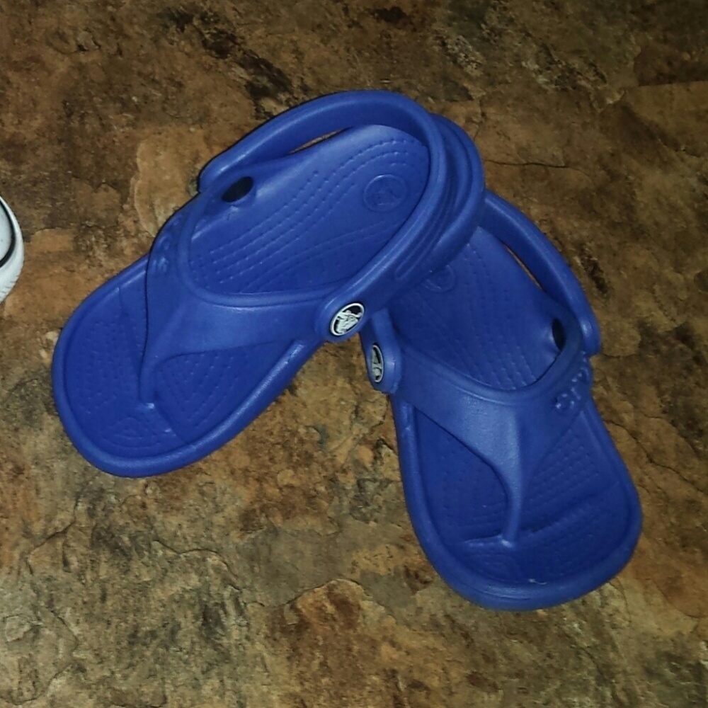 Boys Crocs Blue Sandals Flip Flops W Straps Sz 6/7